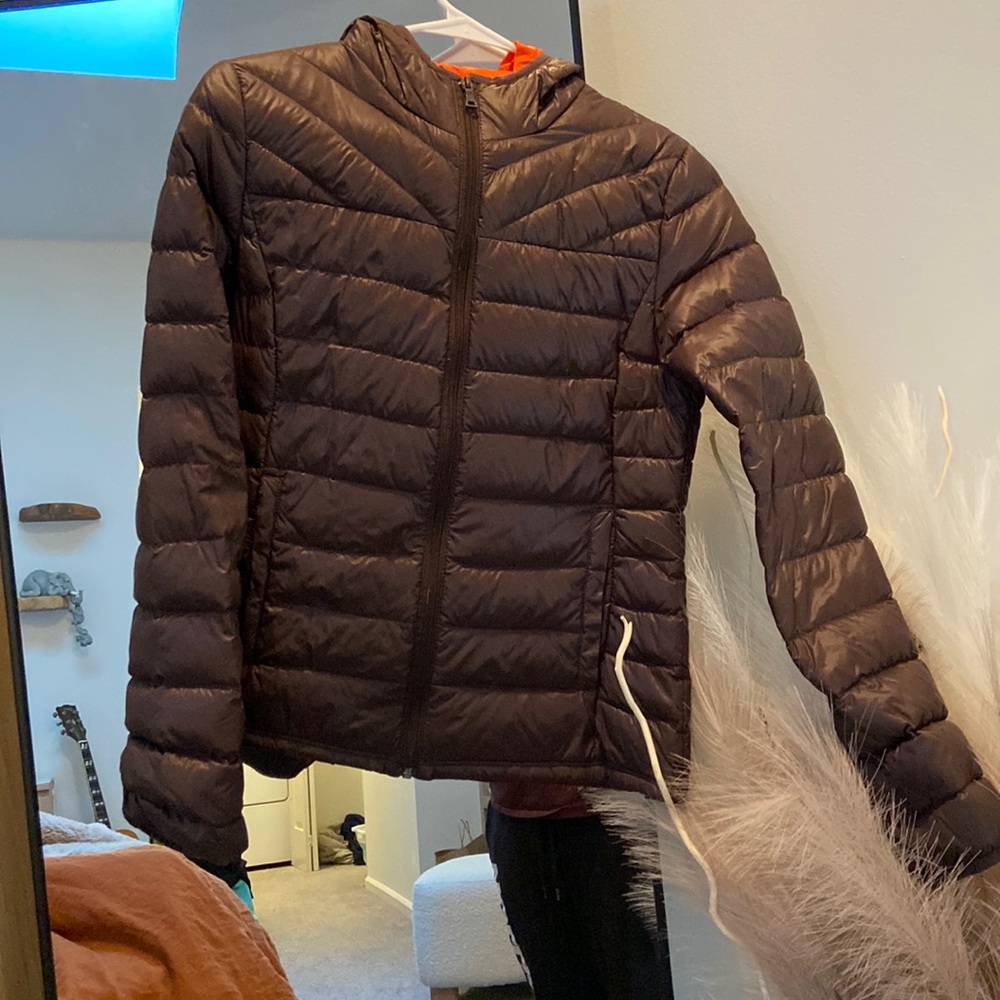 Woman’s Lightweight Brown Jacket